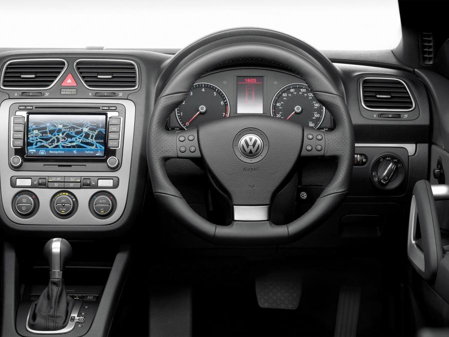  Volkswagen Scirocco 2008 года  (UK) (фото 4 из 28)